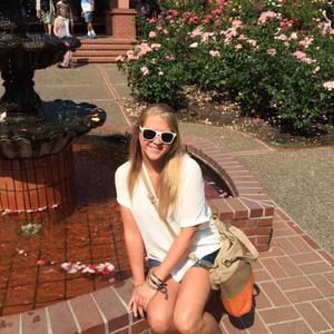 Meet your Posher, Stacy